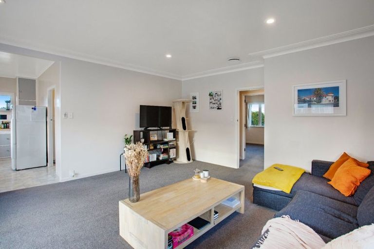 Photo of property in 37 Hooper Avenue, Pukekohe, 2120