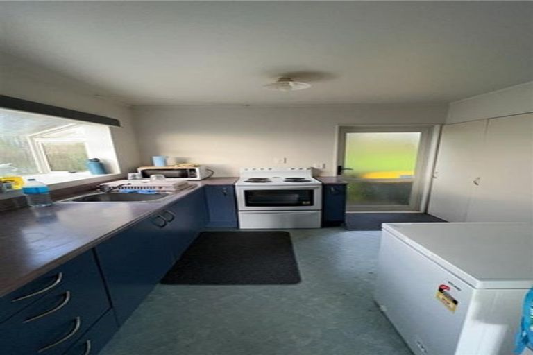 Photo of property in 26 Sunvue Road, Glen Eden, Auckland, 0602