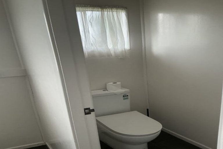 Photo of property in 44-46 Baylands Drive, Newlands, Wellington, 6037