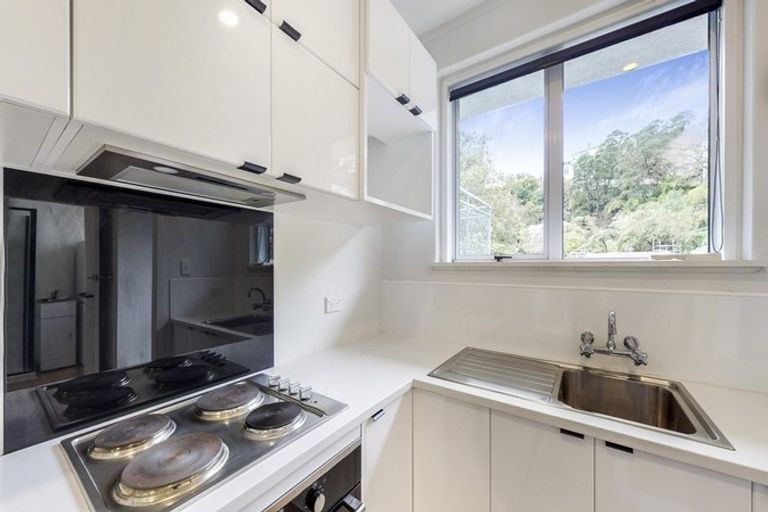 Photo of property in 146 Glenmore Street, Northland, Wellington, 6012