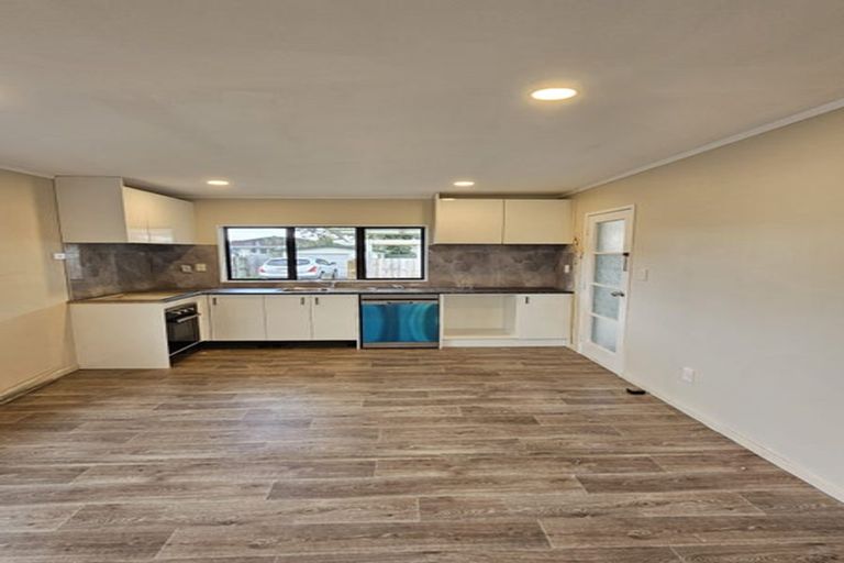 Photo of property in 39a Rollerson Street, Papakura, 2110