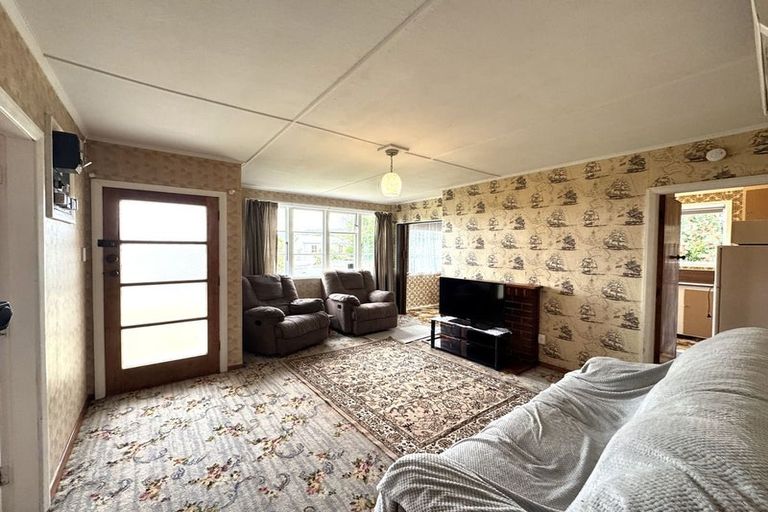 Photo of property in 14 Market Street, Kaitangata, 9210