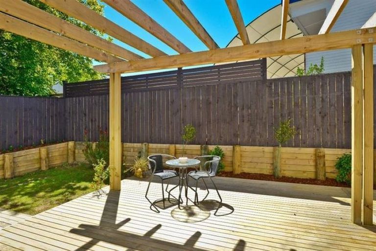 Photo of property in 9a Harrison Avenue, Belmont, Auckland, 0622
