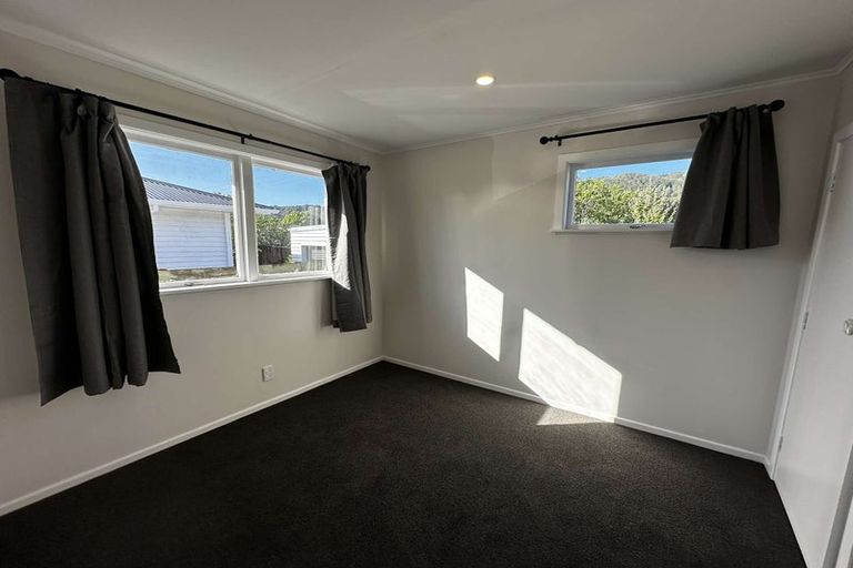 Photo of property in 31 Karamu Crescent, Wainuiomata, Lower Hutt, 5014