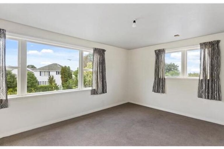 Photo of property in 5 Tara Street, Riccarton, Christchurch, 8041
