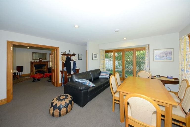 Photo of property in 16 Glenburn Place, Avonhead, Christchurch, 8042
