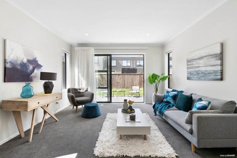 Photo of property in 25 Saltmarsh Road, Hobsonville, Auckland, 0616