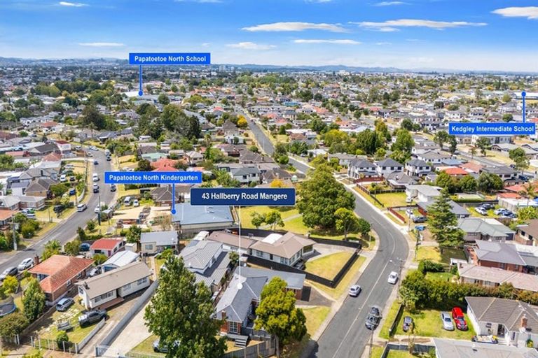 Photo of property in 43 Hallberry Road, Mangere East, Auckland, 2024