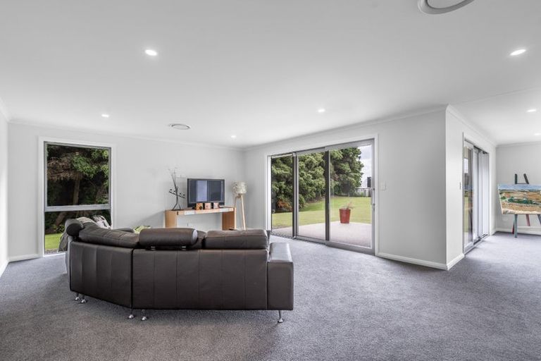 Photo of property in 92 Blairlogie Close, Otatara, 9879
