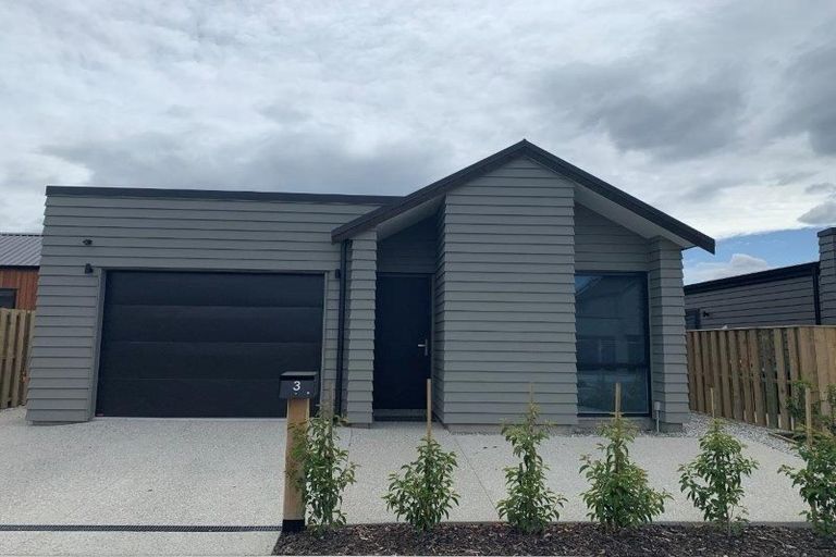 Photo of property in 3 Leaning Rock Lane, Wanaka, 9305