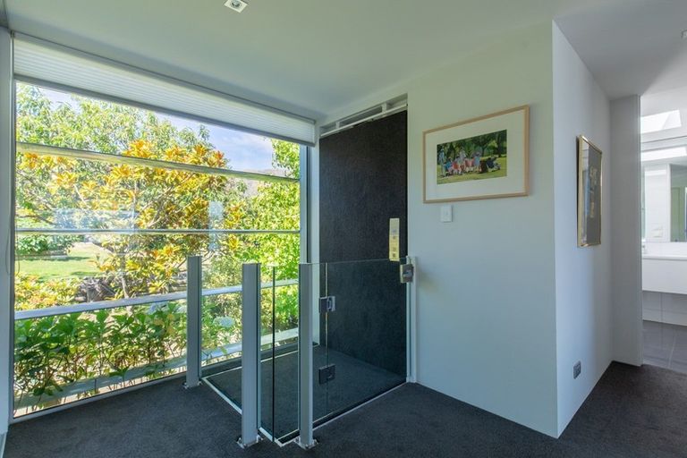 Photo of property in 15 Faulks Terrace, Wanaka, 9305