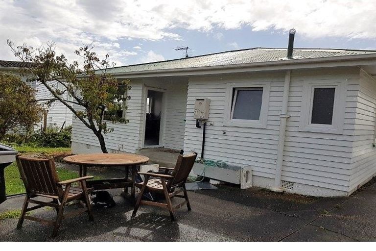 Photo of property in 8 Hukatai Street, Elsdon, Porirua, 5022