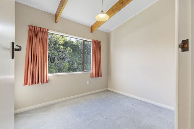 Photo of property in 106 Atawhai Road, Fitzherbert, Palmerston North, 4410