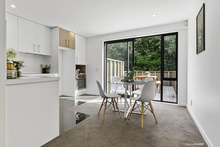 Photo of property in 19/8u Thatcher Crescent, Crofton Downs, Wellington, 6035