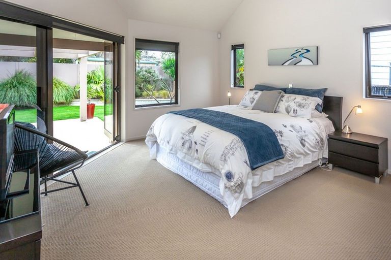 Photo of property in 104 Moore Place, Whangamata, 3620