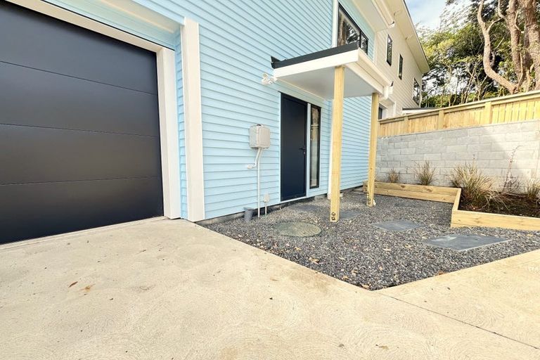 Photo of property in 49 Taylor Terrace, Tawa, Wellington, 5028