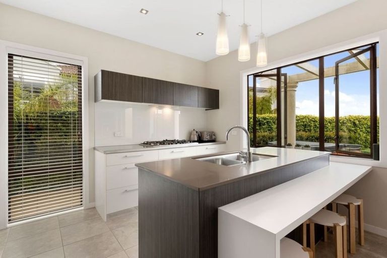 Photo of property in 140 Gills Road, Albany Heights, Auckland, 0632