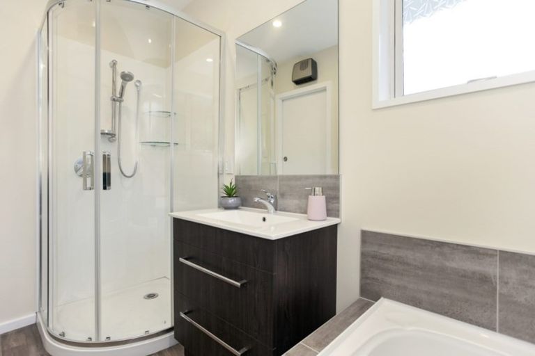 Photo of property in 8 Wedgewood Avenue, Cashmere, Christchurch, 8022