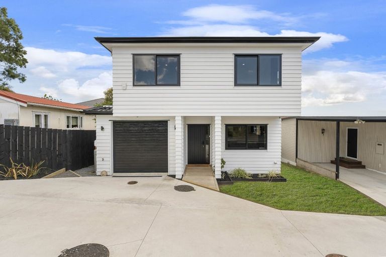 Photo of property in 16 James Laurie Street, Henderson, Auckland, 0612