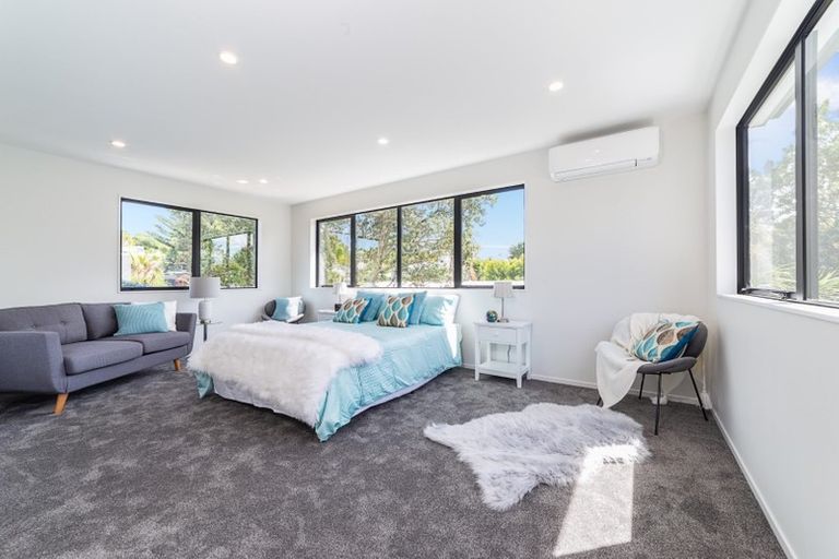 Photo of property in 14a Rosalind Road, Glenfield, Auckland, 0629