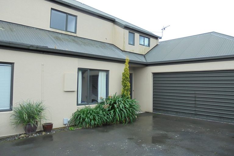 Photo of property in 64d Champion Street, Edgeware, Christchurch, 8013