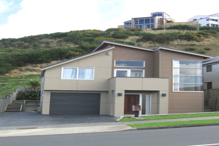 Photo of property in 25 Waverton Terrace, Churton Park, Wellington, 6037