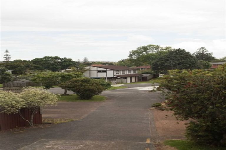 Photo of property in 60 Kohekohe Street, New Lynn, Auckland, 0600