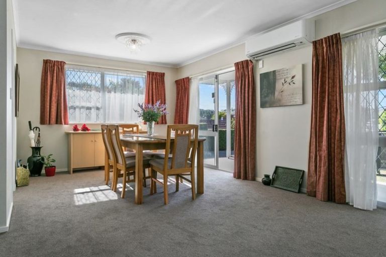 Photo of property in 9 Woodstock Crescent, Leamington, Cambridge, 3432