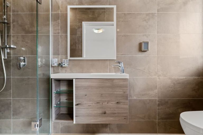 Photo of property in 2d Country Club Lane, Waiuku, 2123