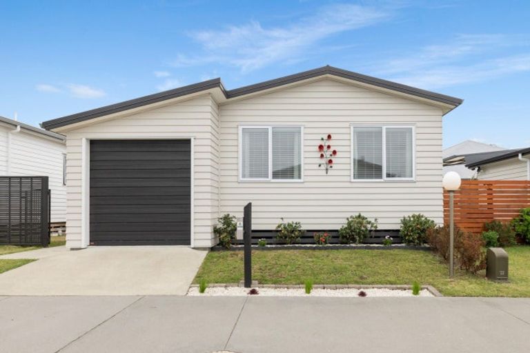 Photo of property in 215/11 Kamahi Crescent, Papamoa Beach, Papamoa, 3118