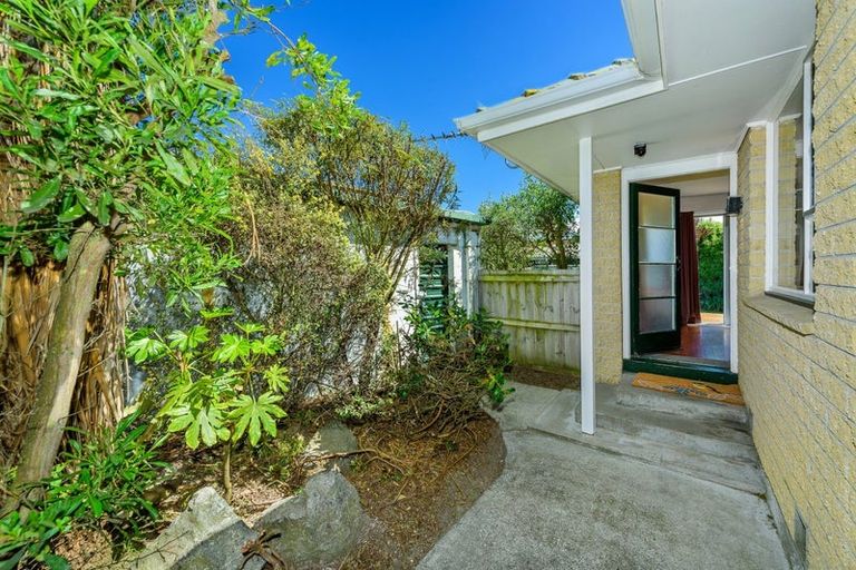 Photo of property in 28 Sandra Street, South New Brighton, Christchurch, 8062