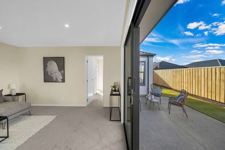 Photo of property in 21 Ellmers Street, Woodend, 7691