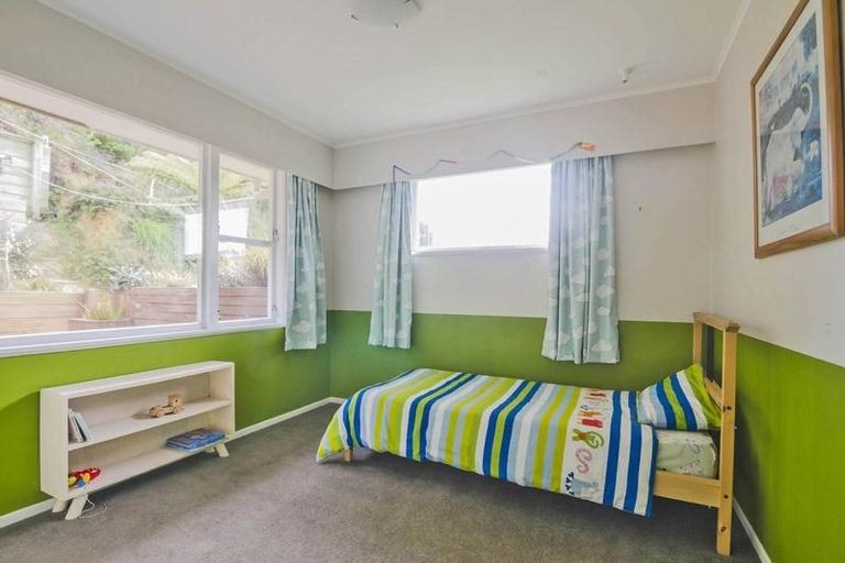 Photo of property in 18-20 Kowhai Street, Wainuiomata, Lower Hutt, 5014