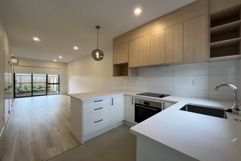 Photo of property in 53 Paetai Lane, Te Atatu Peninsula, 0610