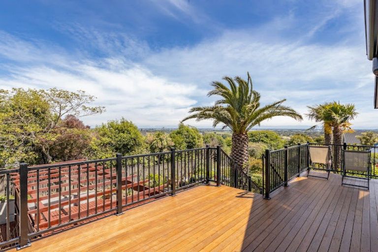 Photo of property in 88 Penruddock Rise, Westmorland, Christchurch, 8025