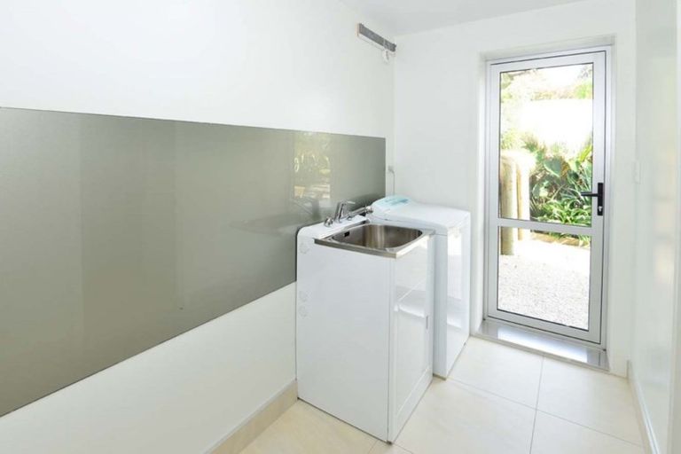 Photo of property in 9 Joydon Place, Stanmore Bay, Whangaparaoa, 0932