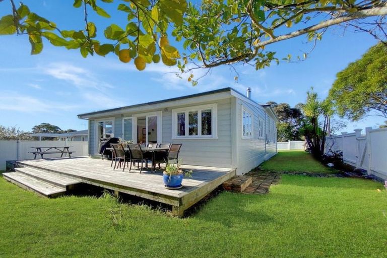 Photo of property in 209 Victoria Road, Devonport, Auckland, 0624