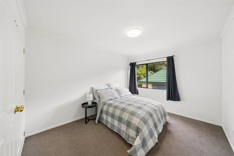 Photo of property in 23 Amesbury Drive, Churton Park, Wellington, 6037
