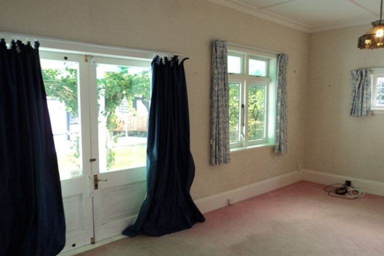 Photo of property in 11 Huka Road, Birkenhead, Auckland, 0626