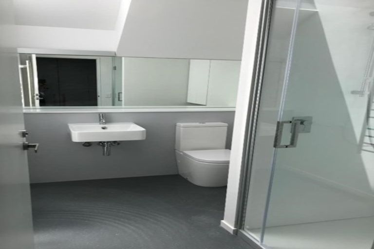 Photo of property in 383 Adelaide Road, Newtown, Wellington, 6021