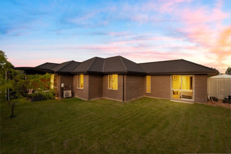 Photo of property in 35 Corsair Crescent, Burleigh, Blenheim, 7201