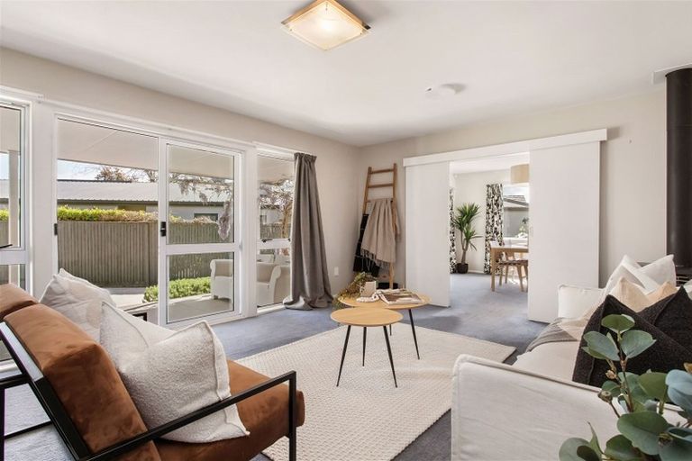 Photo of property in 16 Cam Place, Harewood, Christchurch, 8051