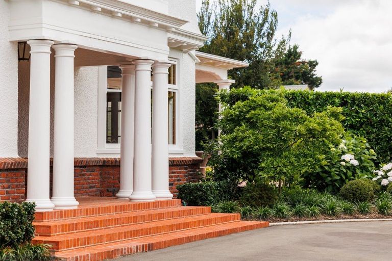 Photo of property in 4 Sierra Court, Roslyn, Palmerston North, 4414