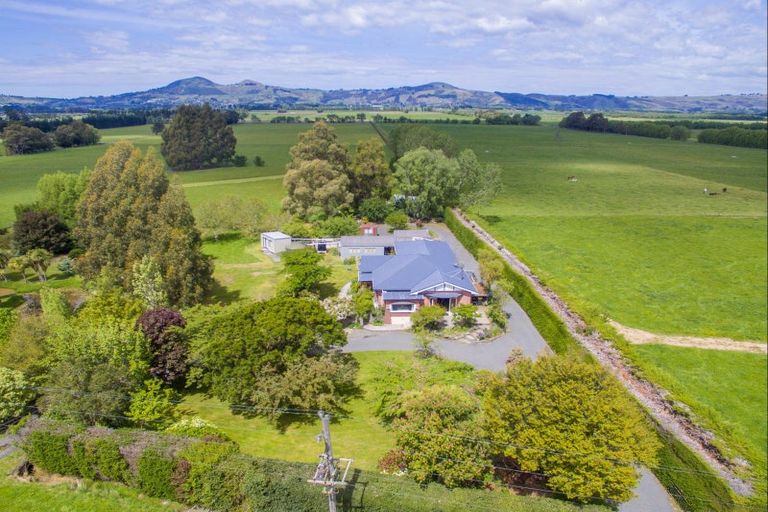 Photo of property in 407 Outram-mosgiel Road, North Taieri, Outram, 9073