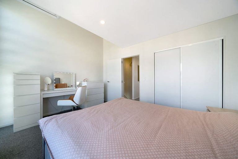 Photo of property in 34 Memorial Park Lane, Hobsonville, Auckland, 0618