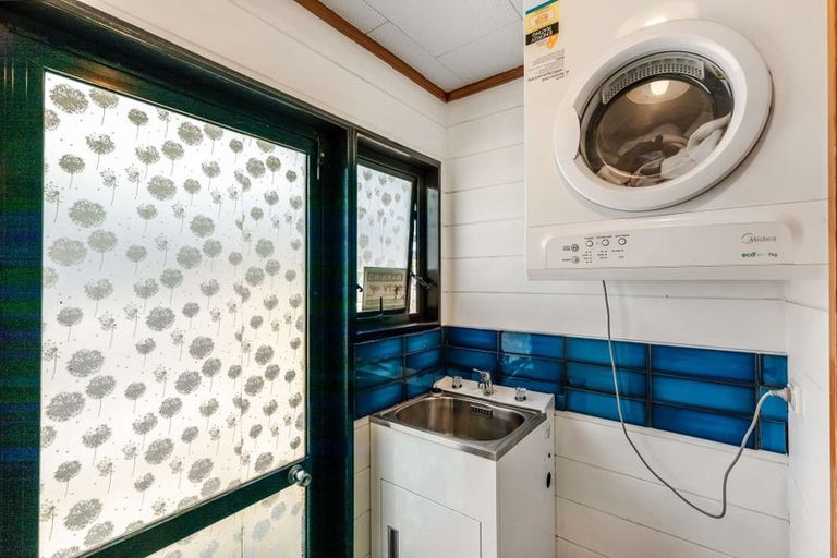 Photo of property in 2/32 Great South Road, Papakura, 2110