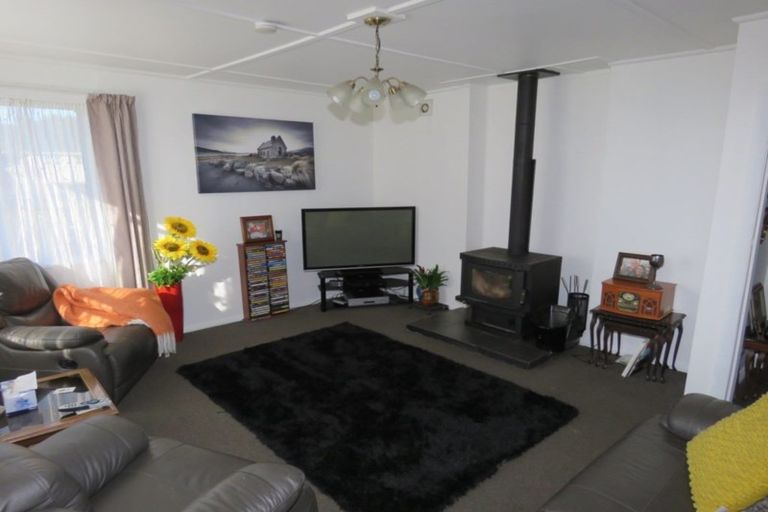 Photo of property in 72 Rintoul Street, Westport, 7825