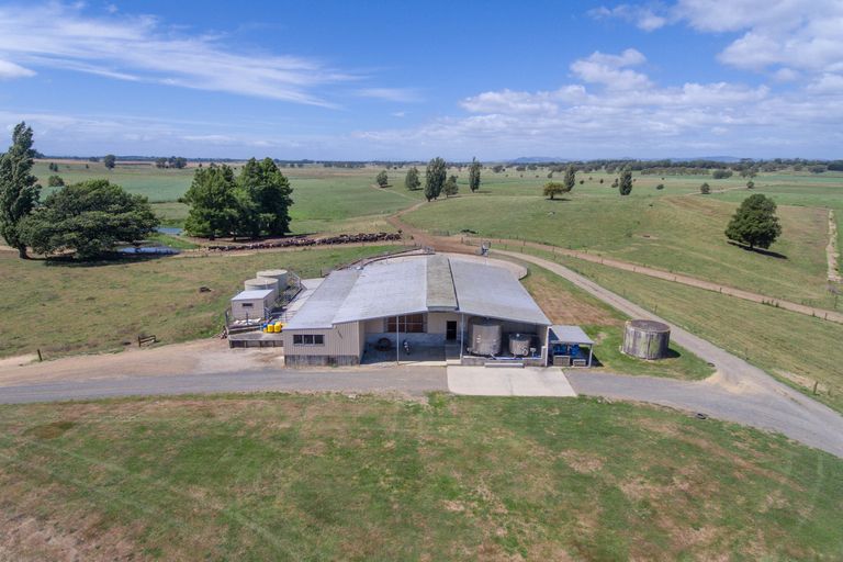 Photo of property in 32b Crispe Road, Clarks Beach, 2122