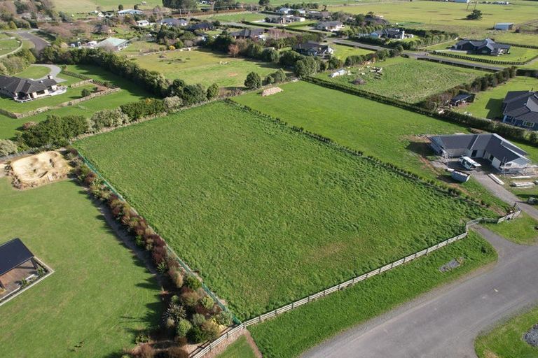 Photo of property in 12 Oriwa Lane, Levin, 5571