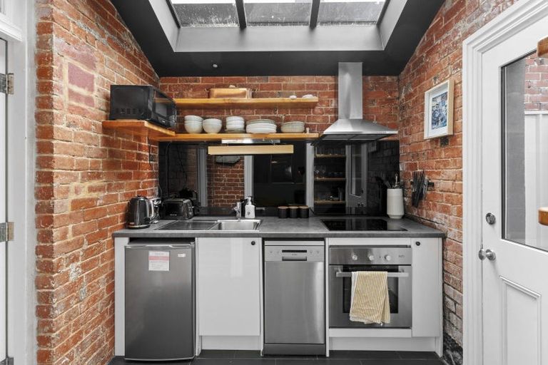 Photo of property in 42 Hope Street, Dunedin Central, Dunedin, 9016